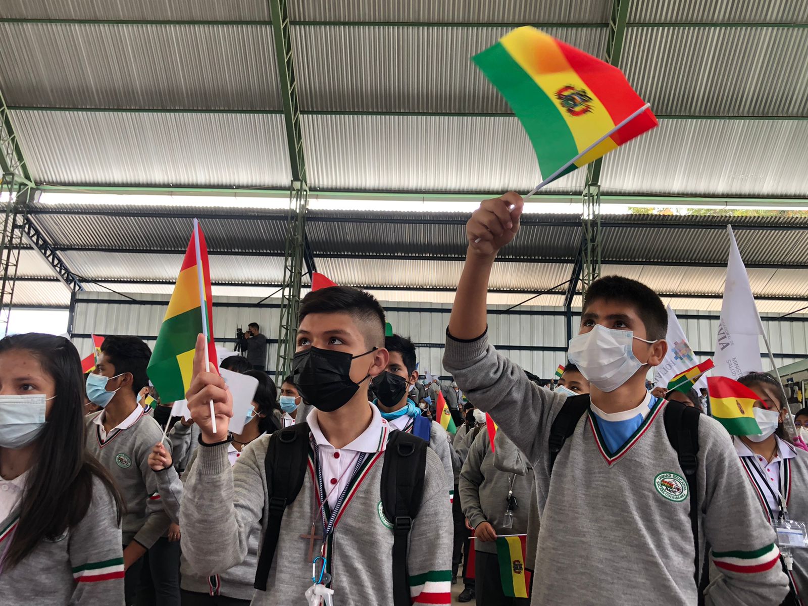 Salud lanza el plan de contención, protección y vacunación para estudiantes de áreas rurales que acuden a clases presenciales