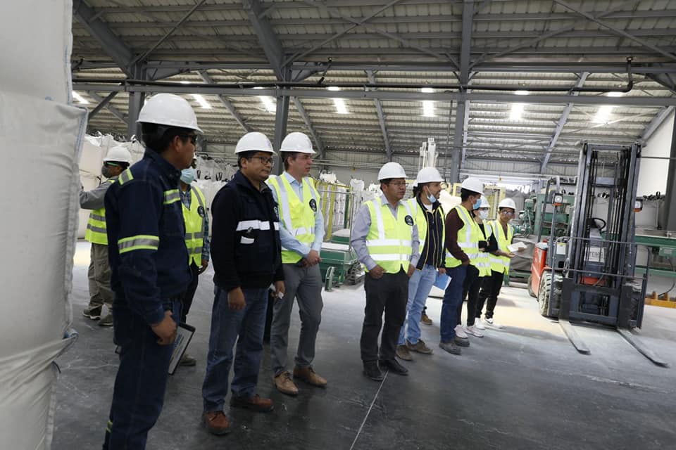 Comitiva de la Embajada de Suecia en Bolivia visita las plantas de industrialización del litio