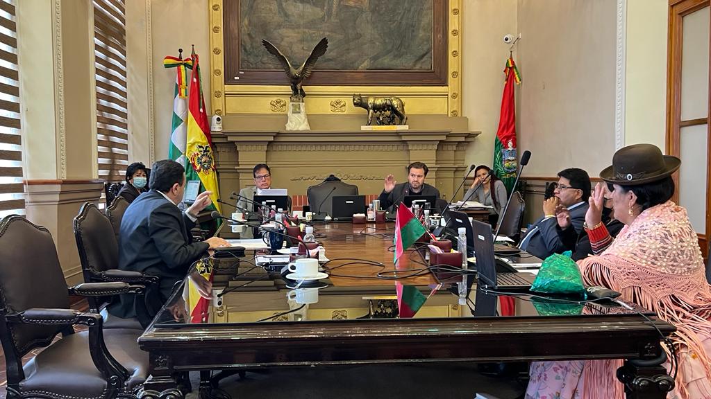 Privados instan a anular la Ordenanza 046 y un diputado pide informe a ediles que aprobaron la norma