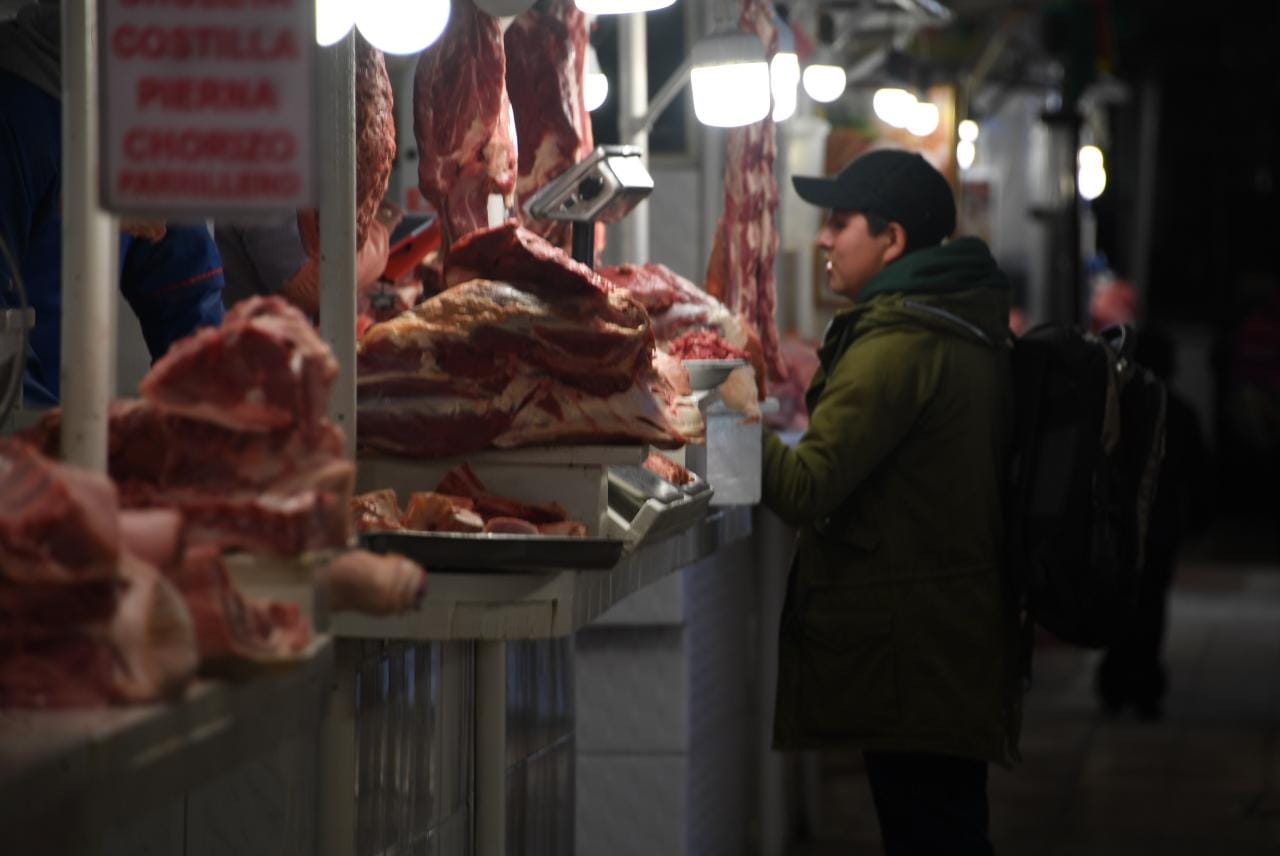 Dos viceministerios verifican en mercados del país abastecimiento de carne de res