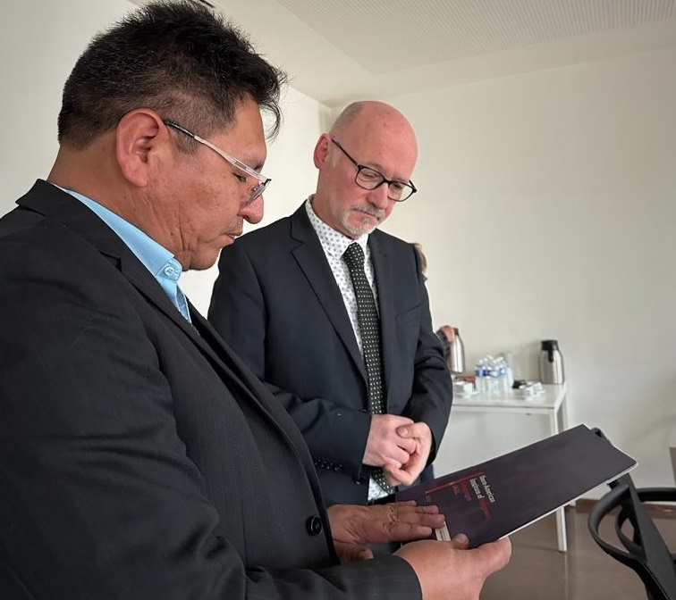 Bolivia plantea alianza entre el Instituto Iberoamericano de Lenguas Indígenas y su similar de Lenguas y Civilizaciones Orientales