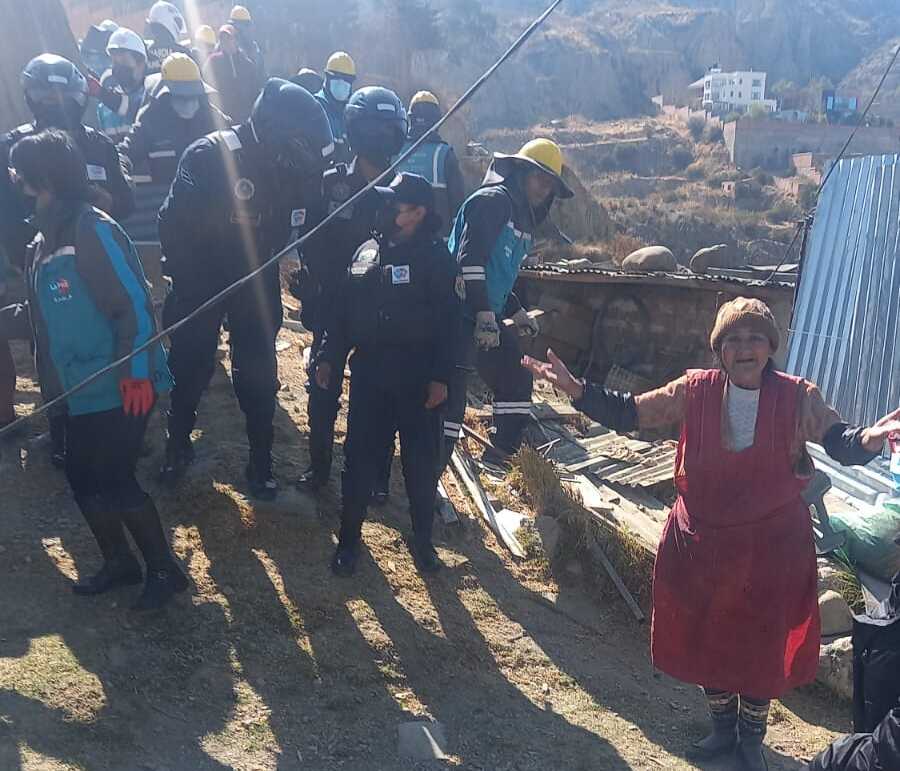 A Rita Paucara, por humilde, mujer y aimara, la alcaldía paceña le demolió su hogar