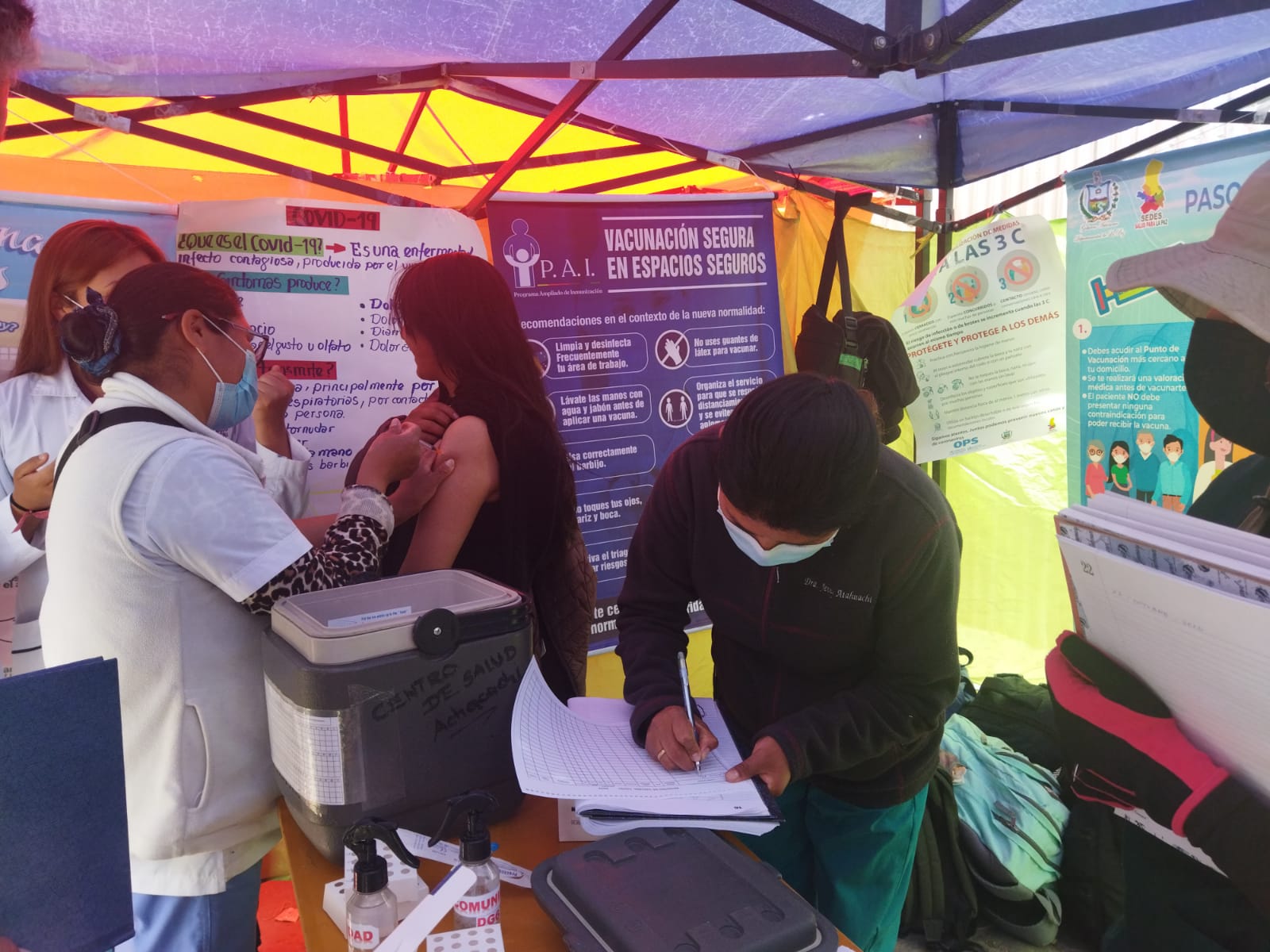 Campaña “Vacúnate Achacachi” llegó al municipio paceño
