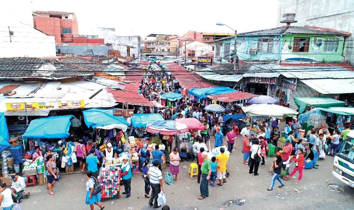 Gremiales cruceños romperán el paro y saldrán a sus puestos de venta desde este sábado