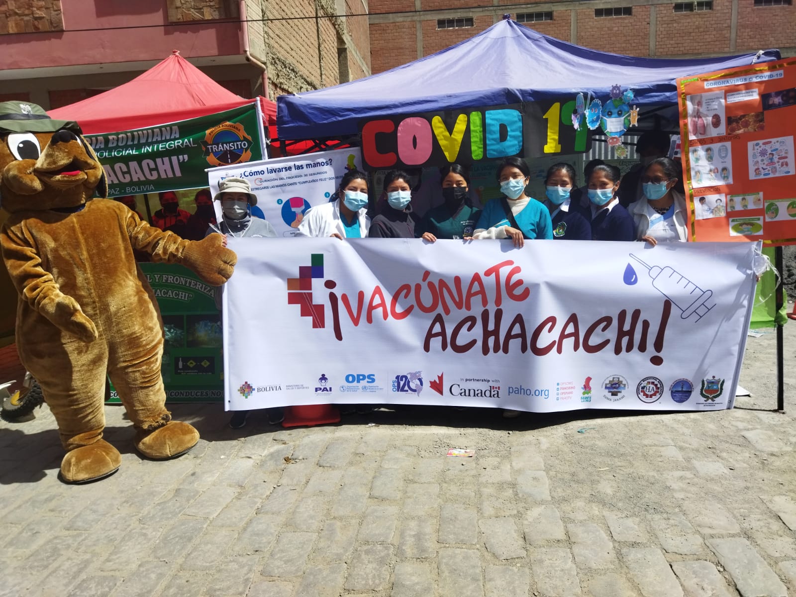 Campaña “Vacúnate Achacachi” inmunizó a varias familias del altiplano paceño 