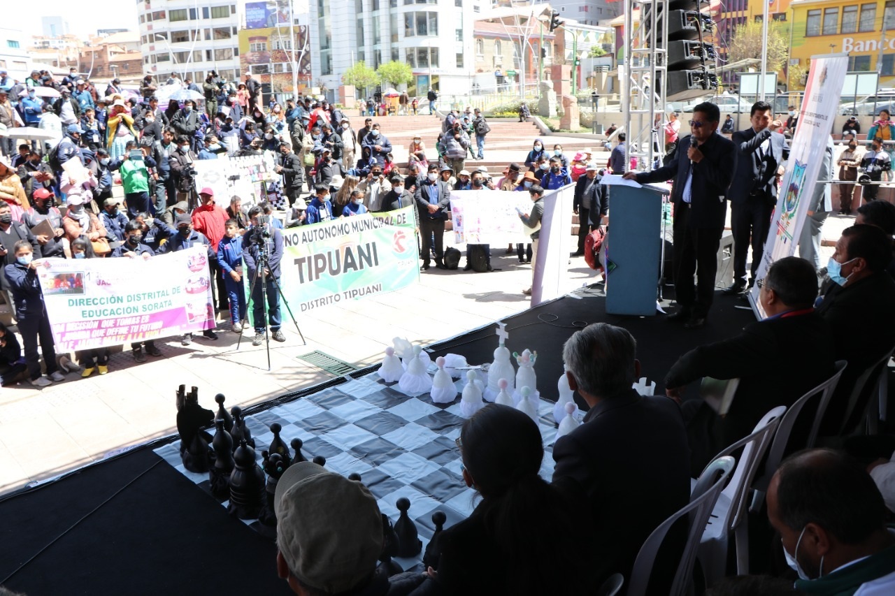 Jaque mate a la violencia: 1.152 estudiantes compiten en la fase departamental