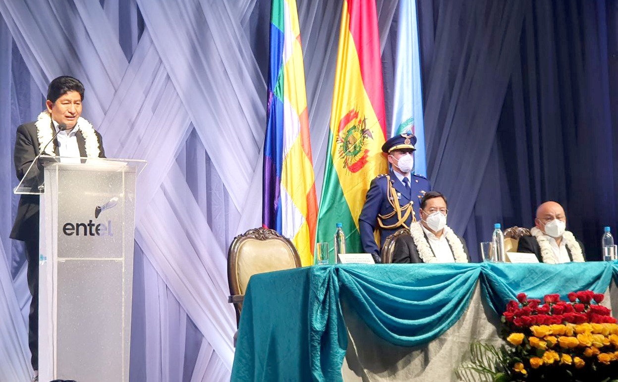 Ministro Montaño recuerda los graves desfalcos cometidos en Entel por el gobierno de facto de Áñez