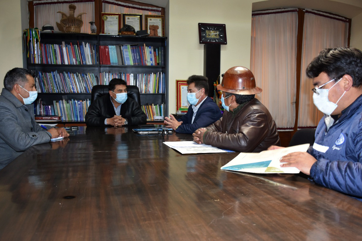 Ministerio de Minería y Gobernación trabajan para implementar proyectos en Oruro