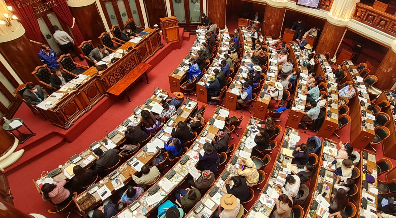Cámara de Diputados registra 10 casos de COVID-19 y se prepara para sesiones virtuales