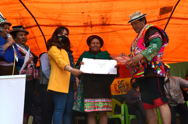 OEP entrega credenciales oficiales al gobierno de la Autonomía Originaria del Jatun Ayllu Yura