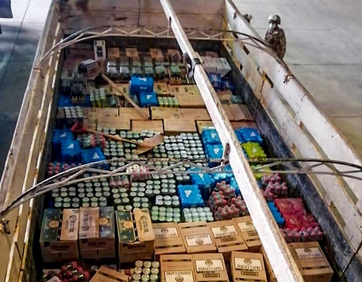 Aduana comisa bebidas alcohólicas de contrabando en Potosí valuadas en más de Bs 96 mil