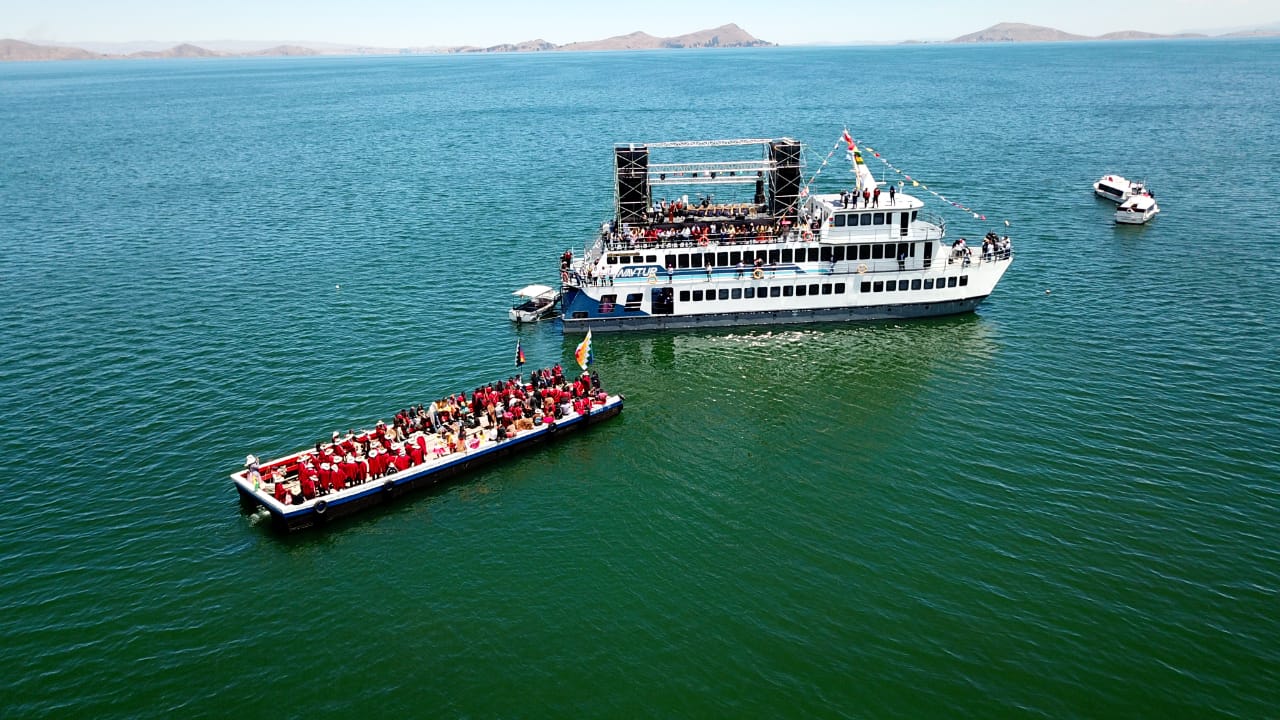 Gobierno promociona el destino Lago Titicaca para reactivar el sector turístico de Bolivia