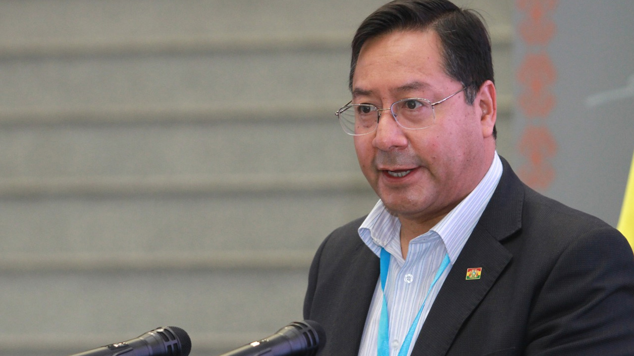 Presidente pide unidad al pueblo boliviano en defensa de la soberanía, democracia y los recursos naturales
