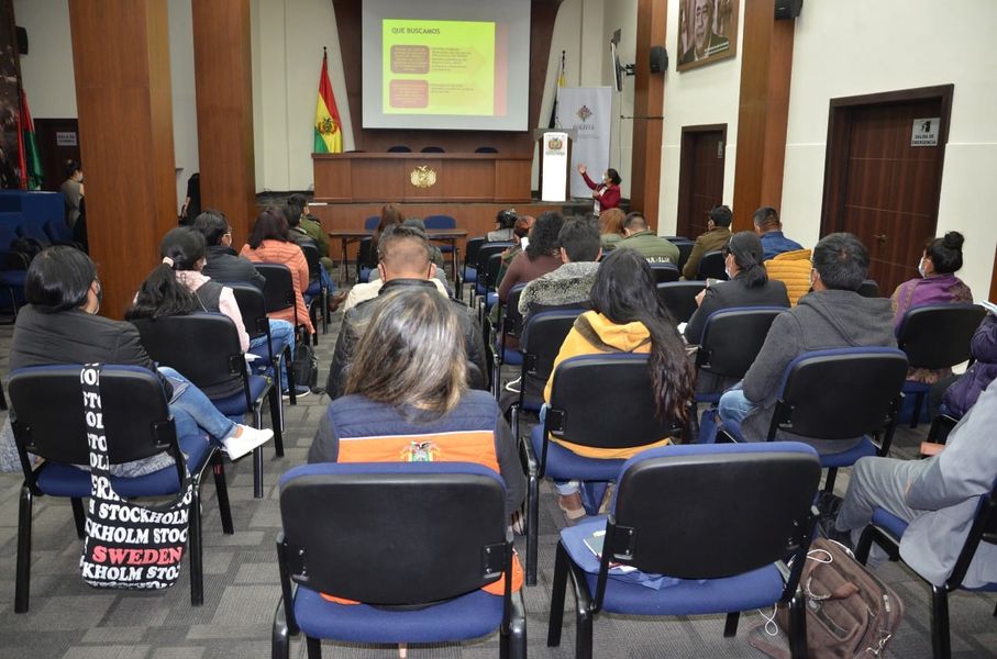 Ministerio de Justicia promueve atención integral a mujeres que sufren violencia