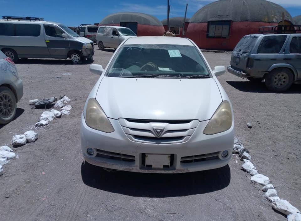 FFAA incauta vehículos y mercadería ilegal internada al país por zonas fronterizas