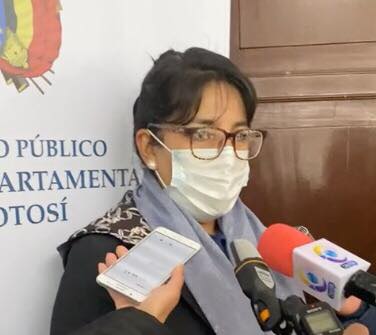 Potosí: Dos fiscales investigarán la presunta compra irregular de 41 ambulancias