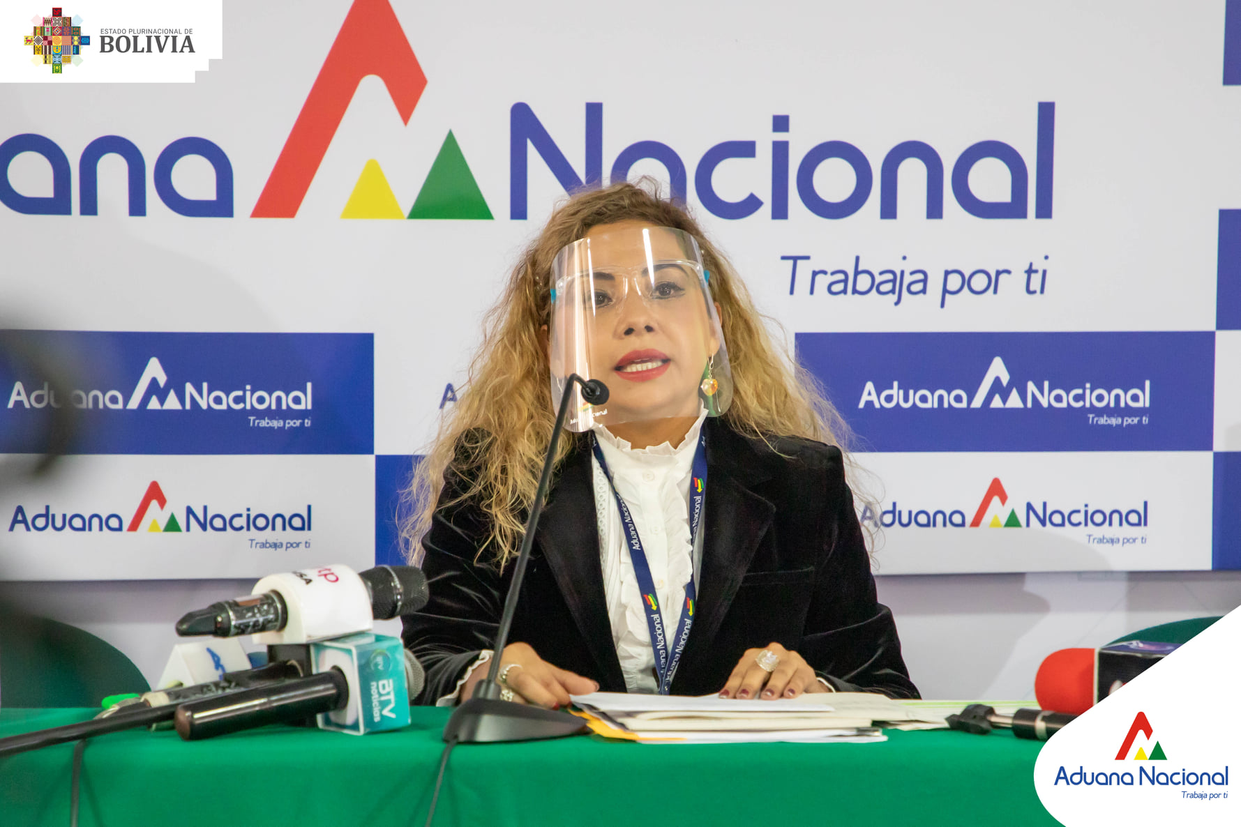 Aduana reporta comisos de vehículos y mercadería de contrabando por valor de Bs 4,6 millones en seis regiones