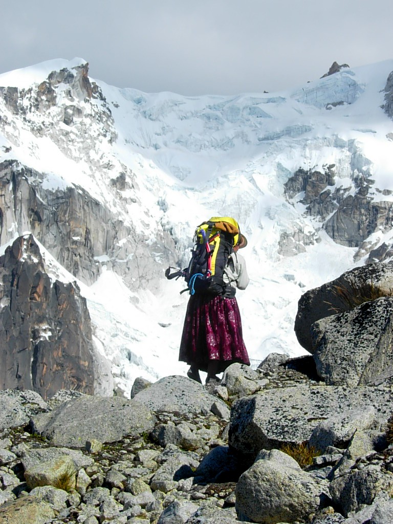 Gobierno capacita a operadores del sector turismo y distribuye kits de bioseguridad