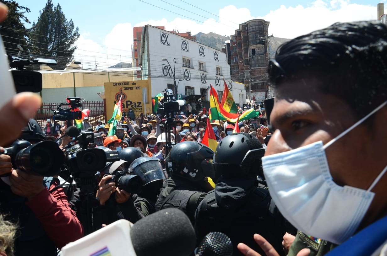 Dirigente Alanes convoca al diálogo a cocaleros movilizados en La Paz