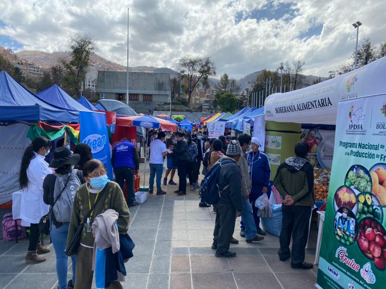 Ferias productivas “Unidos Contra el COVID - Hecho en Bolivia” llegarán hasta Santa Cruz