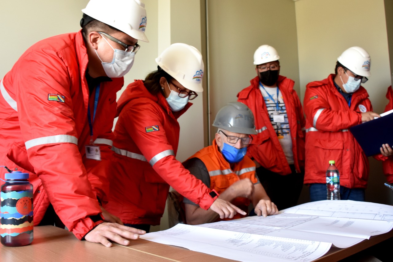 Bolivia recibe felicitación de la OIEA por trabajo serio y alta tecnología en el centro de investigación nuclear de El Alto