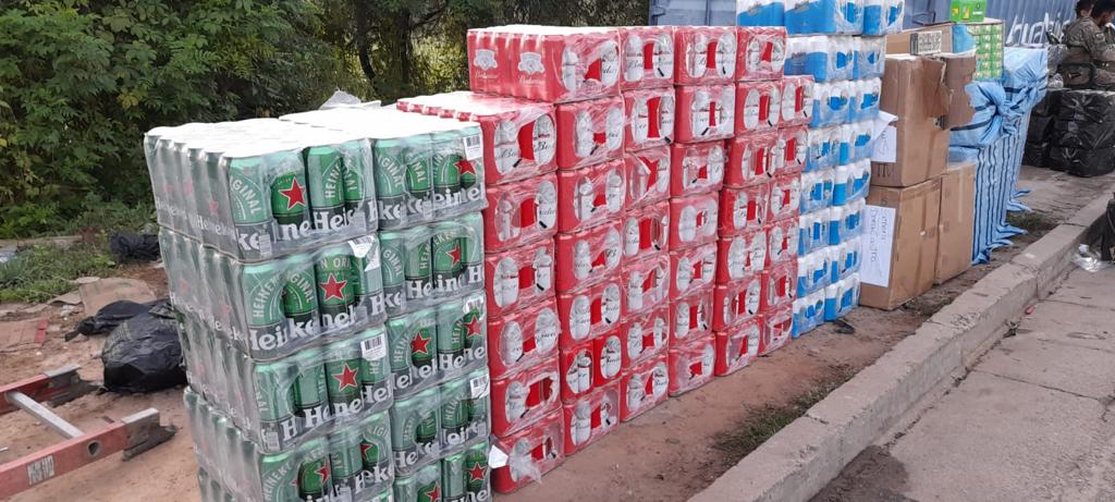 Aduana incauta tabaco y bebidas de contrabando valuadas en Bs 200.000 en La Paz y Santa Cruz