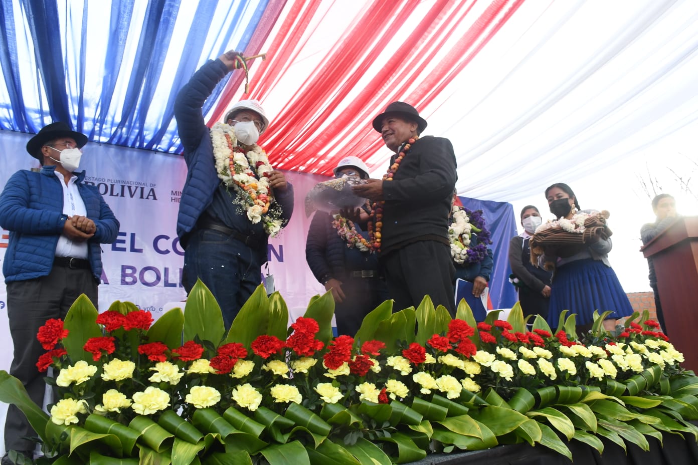 Municipio de Colomi recibe sistema de distribución de gas natural para beneficio de 416 familias