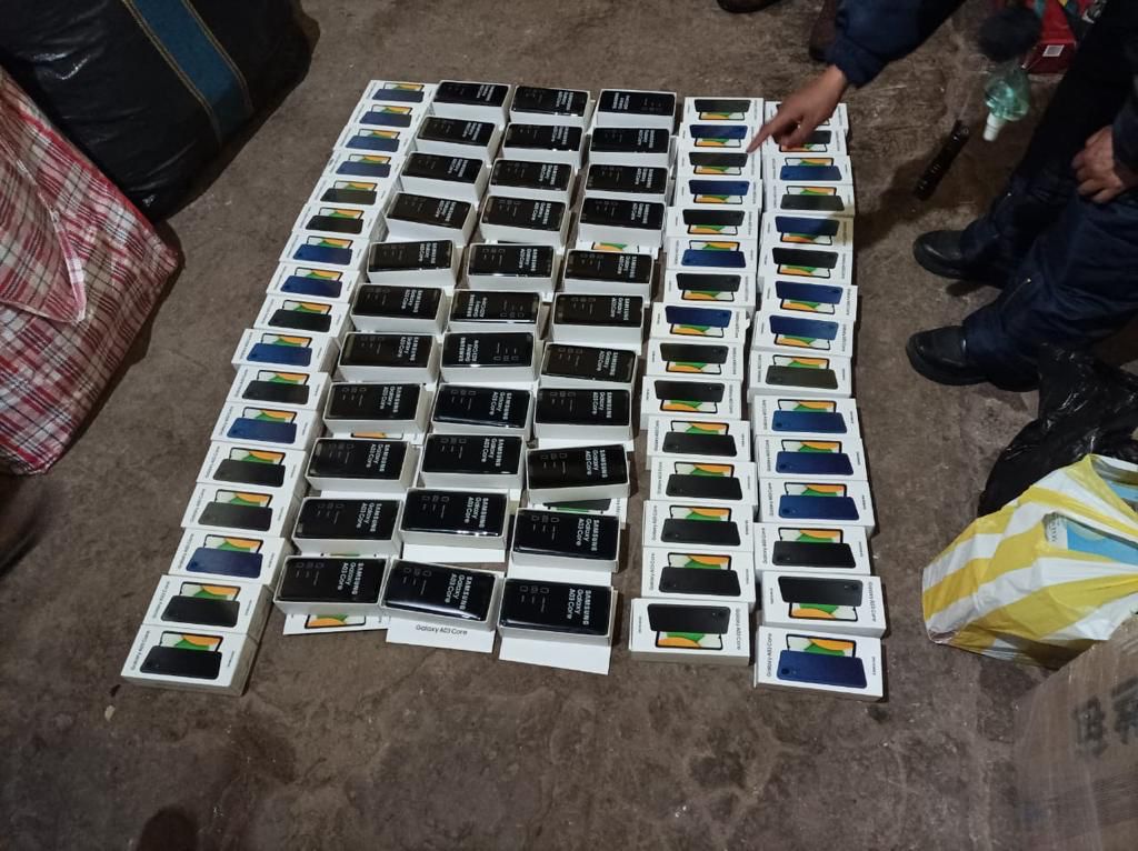Contrabando: Aduana incauta celulares valuados en 207.500 bolivianos