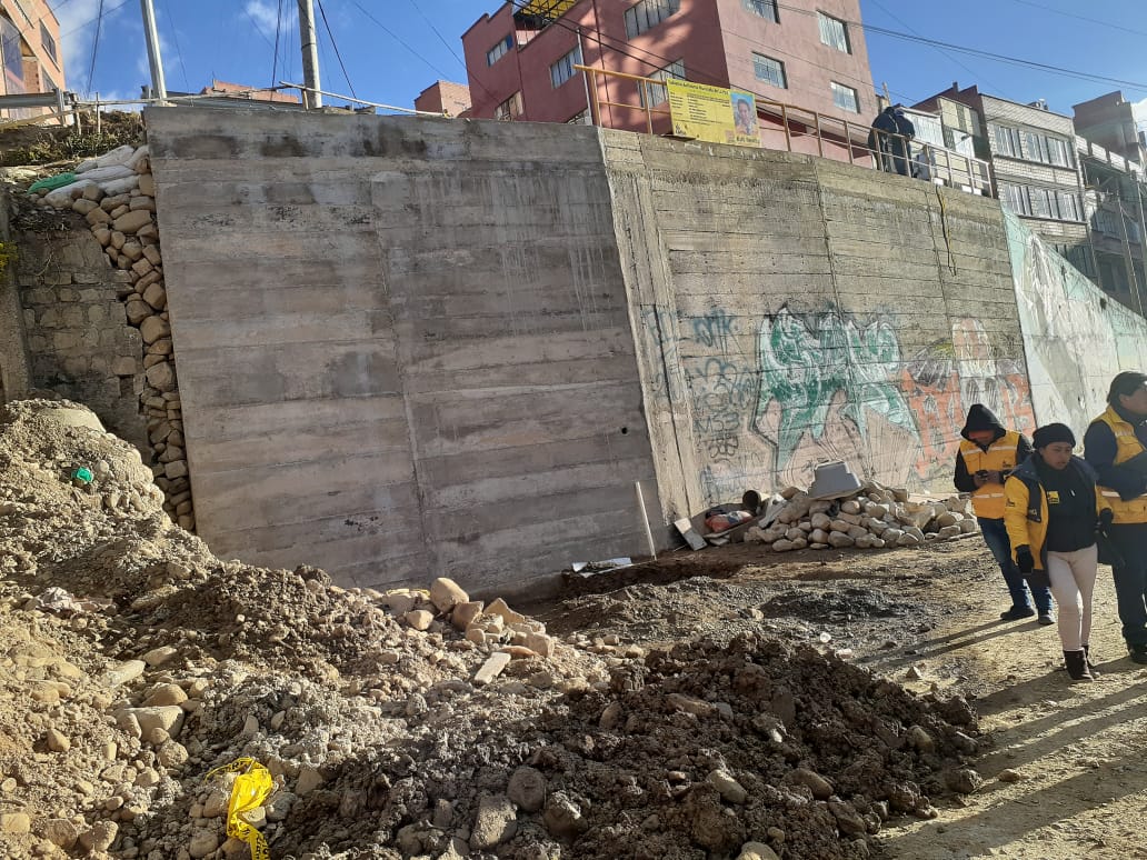 Alcaldía de La Paz atendió seis casos de caída de muros y limpieza de vías por las lluvias