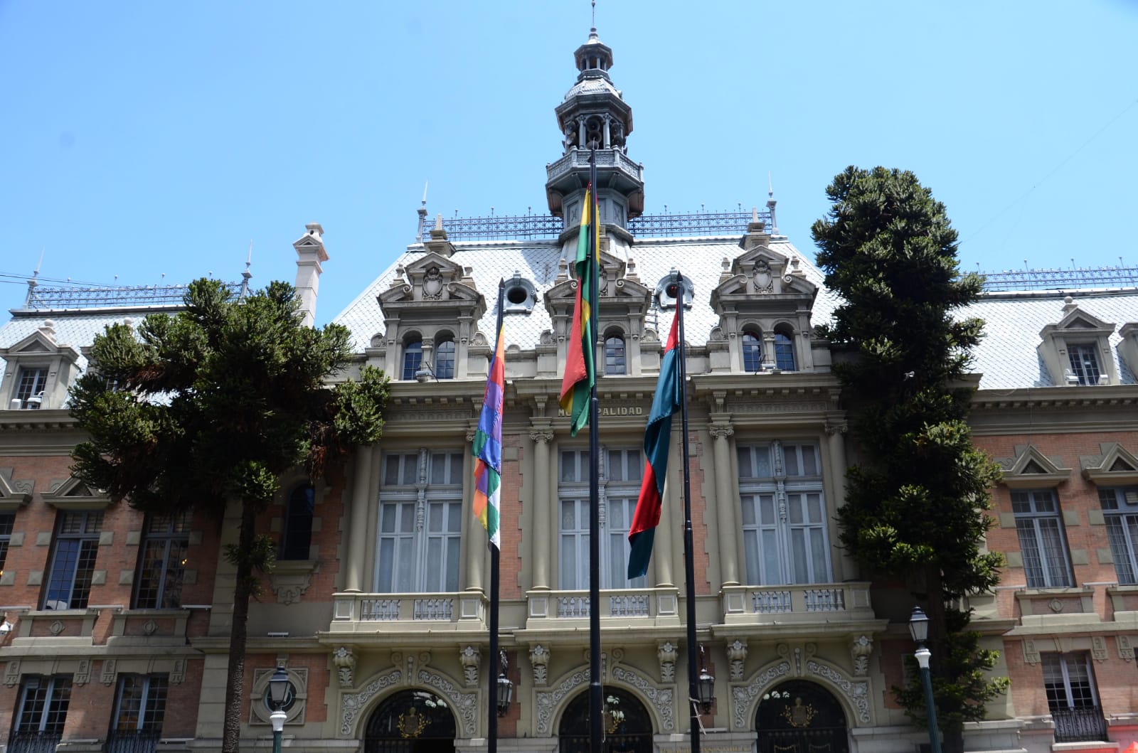 Alcaldía paceña condiciona reparación de unidades educativas a aprobación de crédito cuestionado de Bs 175 millones