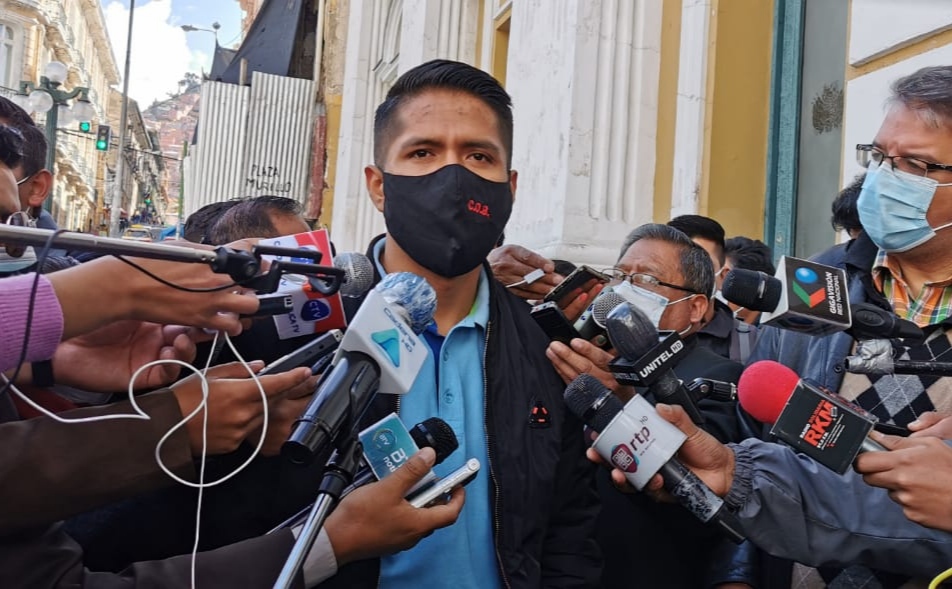 Presidente del Senado denuncia campaña opositora y mediática para impulsar bloqueo económico y sanciones a Bolivia