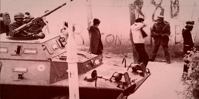 Presidente rinde homenaje a mártires de la democracia caídos en el golpe de Estado de Hugo Banzer