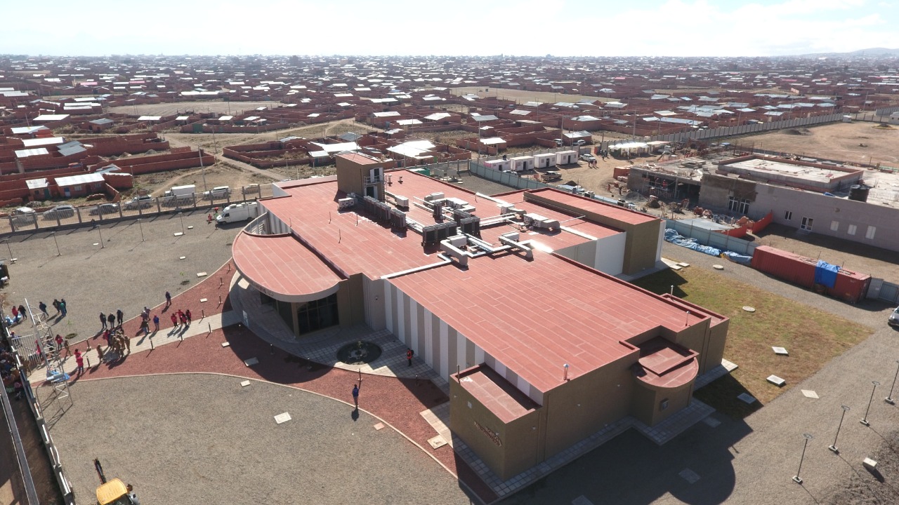 Ministerio de Hidrocarburos ejecuta millonaria inversión en El Alto destinada a medicina nuclear y gas domiciliario