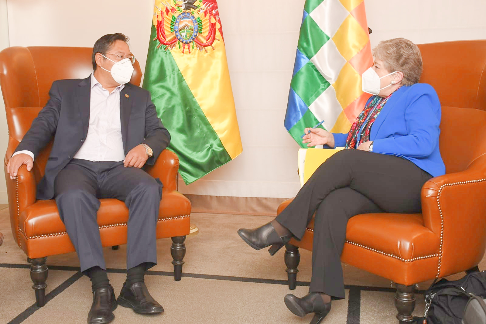 Presidente destaca políticas implementadas para reconstruir la economía nacional en reunión con la secretaria de la Cepal