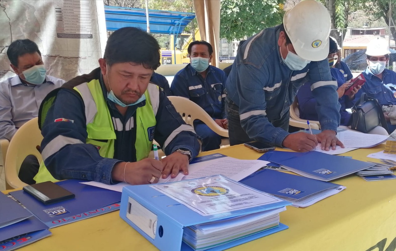 ABC firma convenio para mejorar el tramo Paracaya – Epizana, en Cochabamba, con más de Bs 2 millones