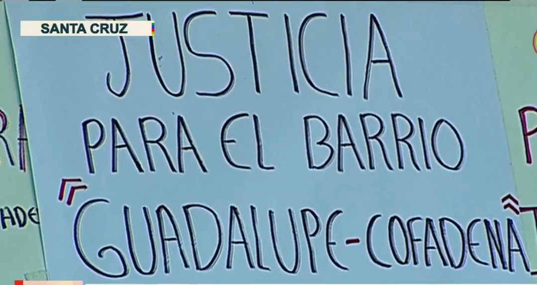 “Collas de mierda los vamos a matar” el grito de cívicos que en 2019 cercaron a 870 familias del barrio Cofadena en Santa Cruz