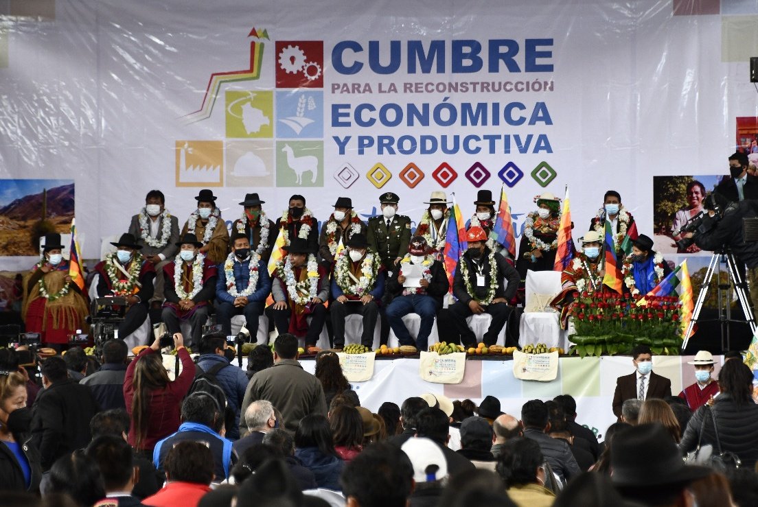 Gobierno compromete trabajo, tras conclusión de Cumbre Económica y Productiva en La Paz