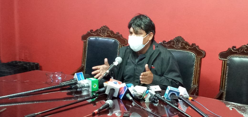 Diputado prevé cuoteo de “pegas” en La Paz por la “alianza silenciosa” entre Iván Arias y Santos Quispe