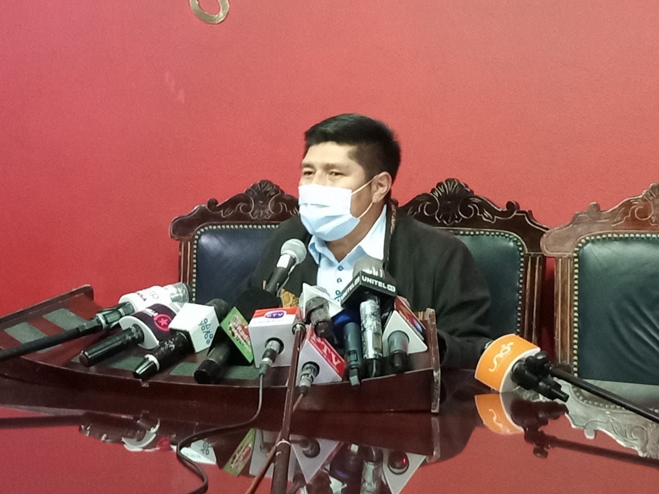 Diputado Hinojosa advierte con el inicio de procesos a quienes inciten a la sedición y al golpe de Estado