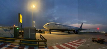 Aeronave de BoA emprende vuelo a Bolivia con 500.000 nuevas dosis de la vacuna anticovid Sinopharm