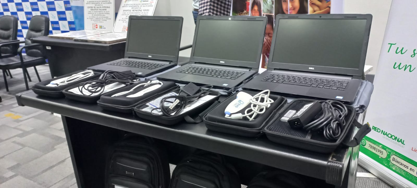 Entregan tres ecógrafos para centros de salud de dos municipios de Cochabamba