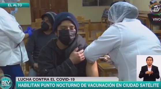 Habilitan punto nocturno de vacunación contra el COVID-19 en El Alto