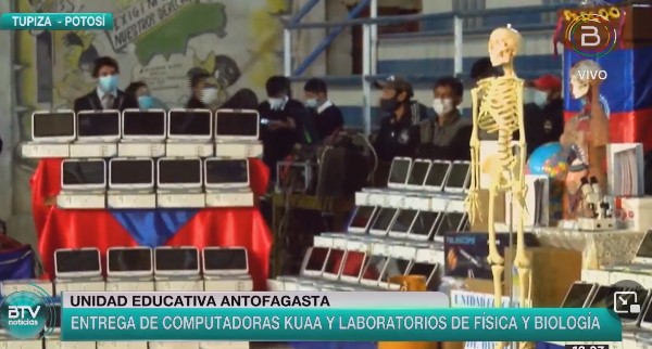 Cuatro unidades educativas de Tupiza reciben kits de laboratorio por un valor de Bs 113.866 y 150 computadoras Kuaa