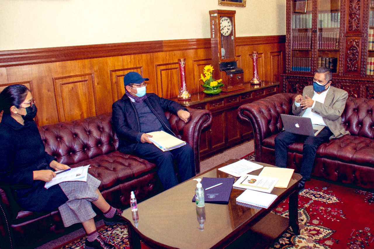 Canciller se reincorpora al trabajo tras superar el Covid-19