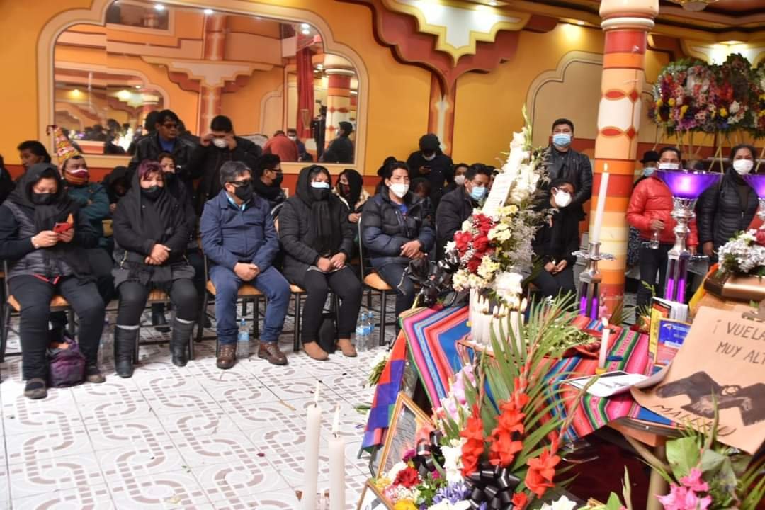 Vicepresidente asiste al velorio del líder campesino ‘El Mallku’
