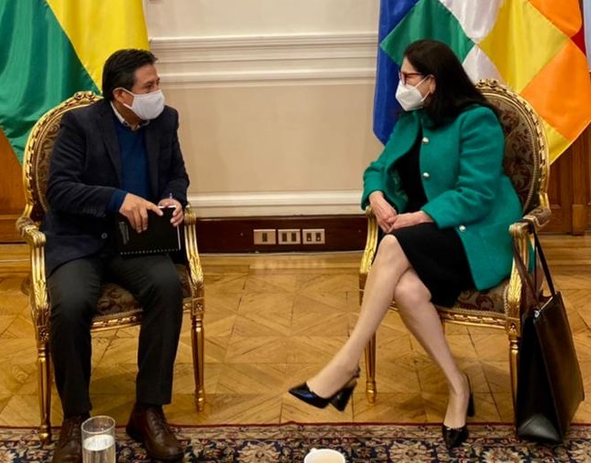 Vicepresidente y Embajadora de México se reúnen para tratar agenda bilateral