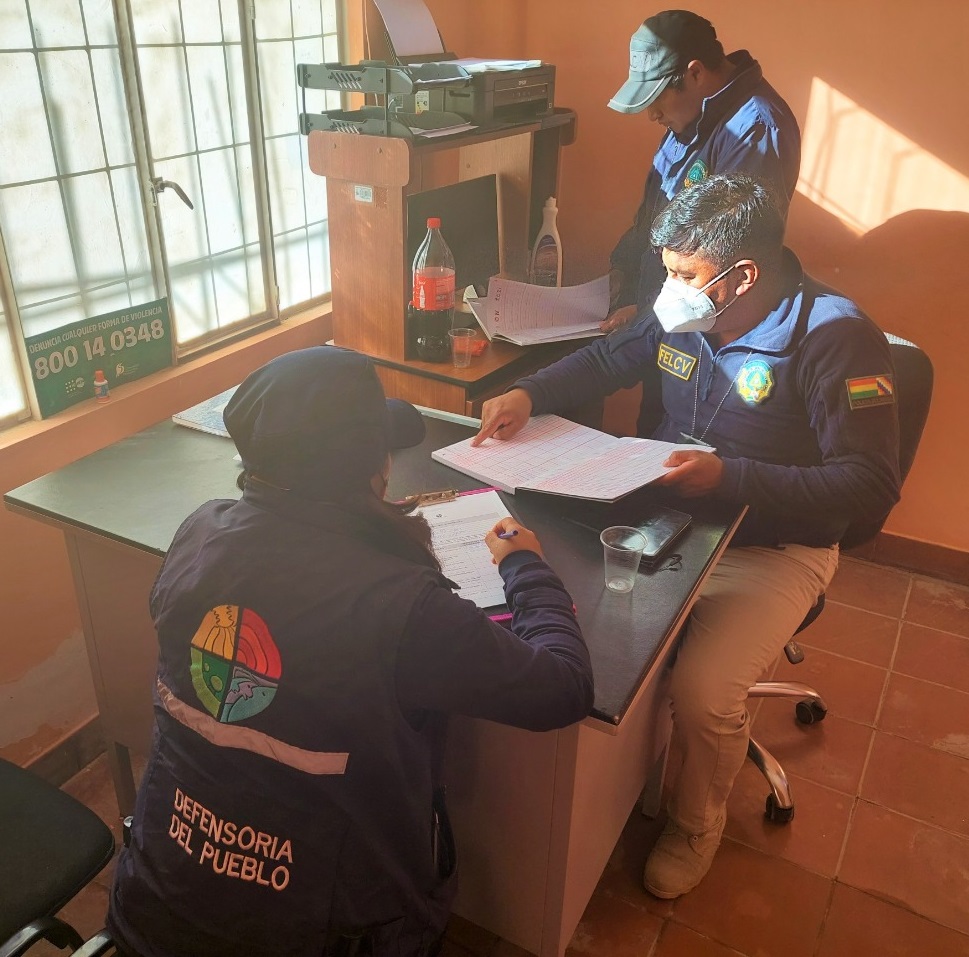 Defensoría del Pueblo evidencia falta de equipamiento en 62 oficinas de la FELCV