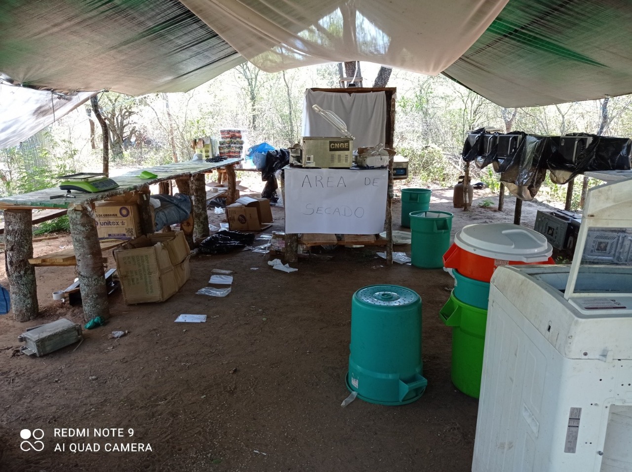 Fuerzas antidroga destruyen mega laboratorio de cristalización de cocaína en reserva natural de frontera con Paraguay