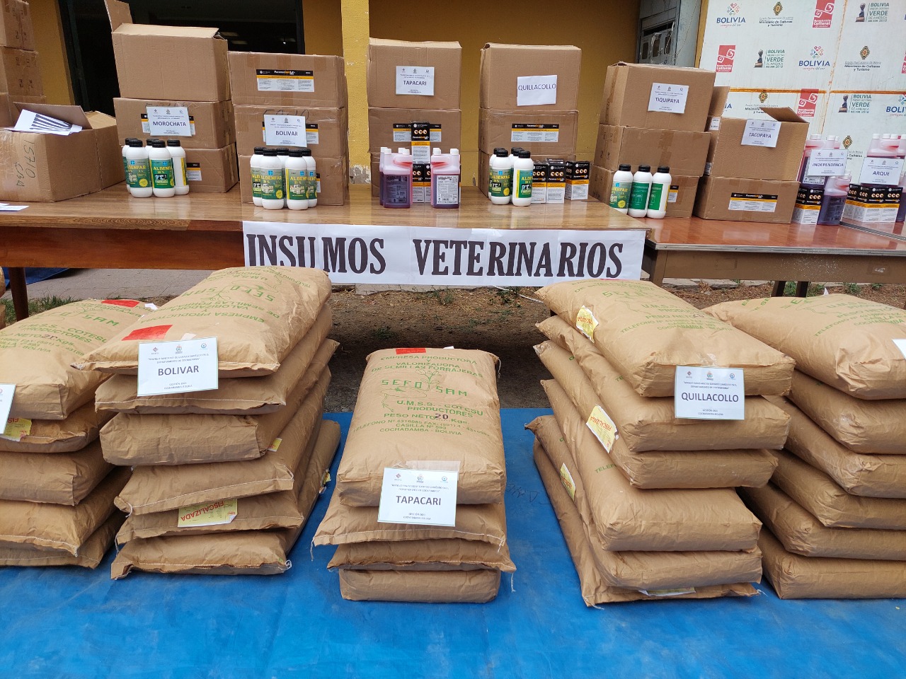 Entregan insumos y fármacos veterinarios a agropecuarios afectados por desastres en 13 municipios de Cochabamba