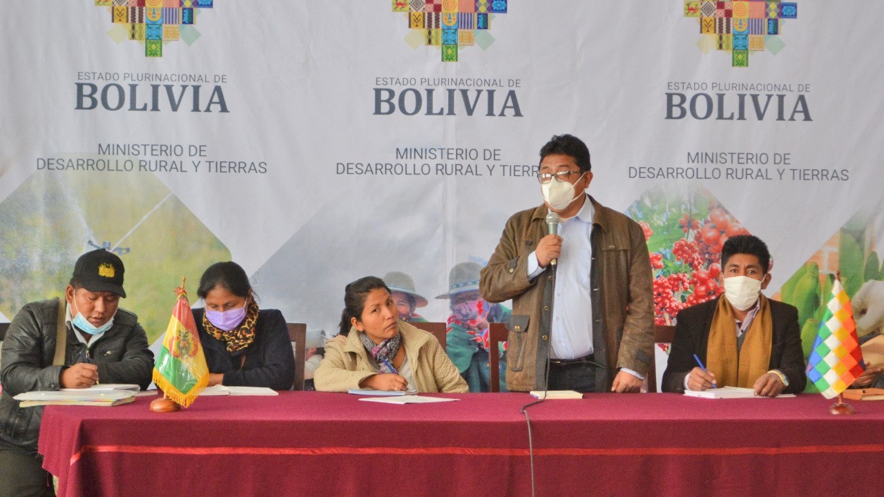 Ministerio de Desarrollo Rural y Tierras informa sobre proyectos ejecutados para pobladores de Los Yungas